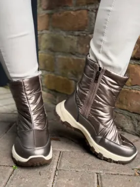 Champagne Metallic Snow Boots