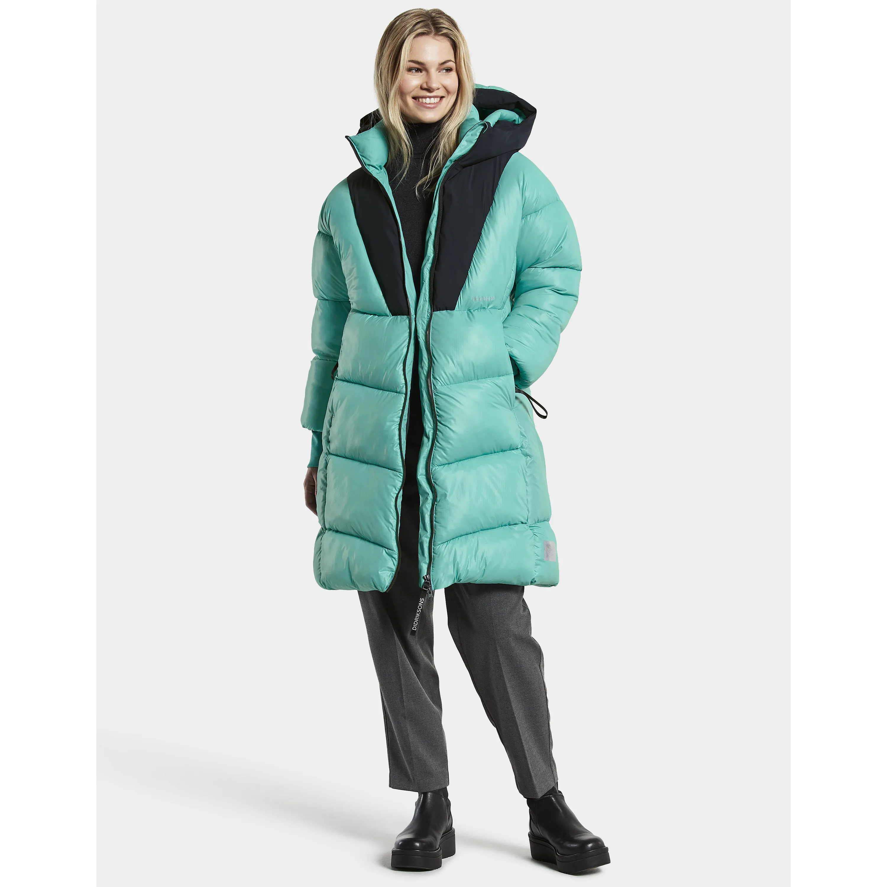 Didriksons Andrea Women's Parka Peacock Green | Buy Didriksons Andrea Women's Parka Peacock Green here | Outnorth