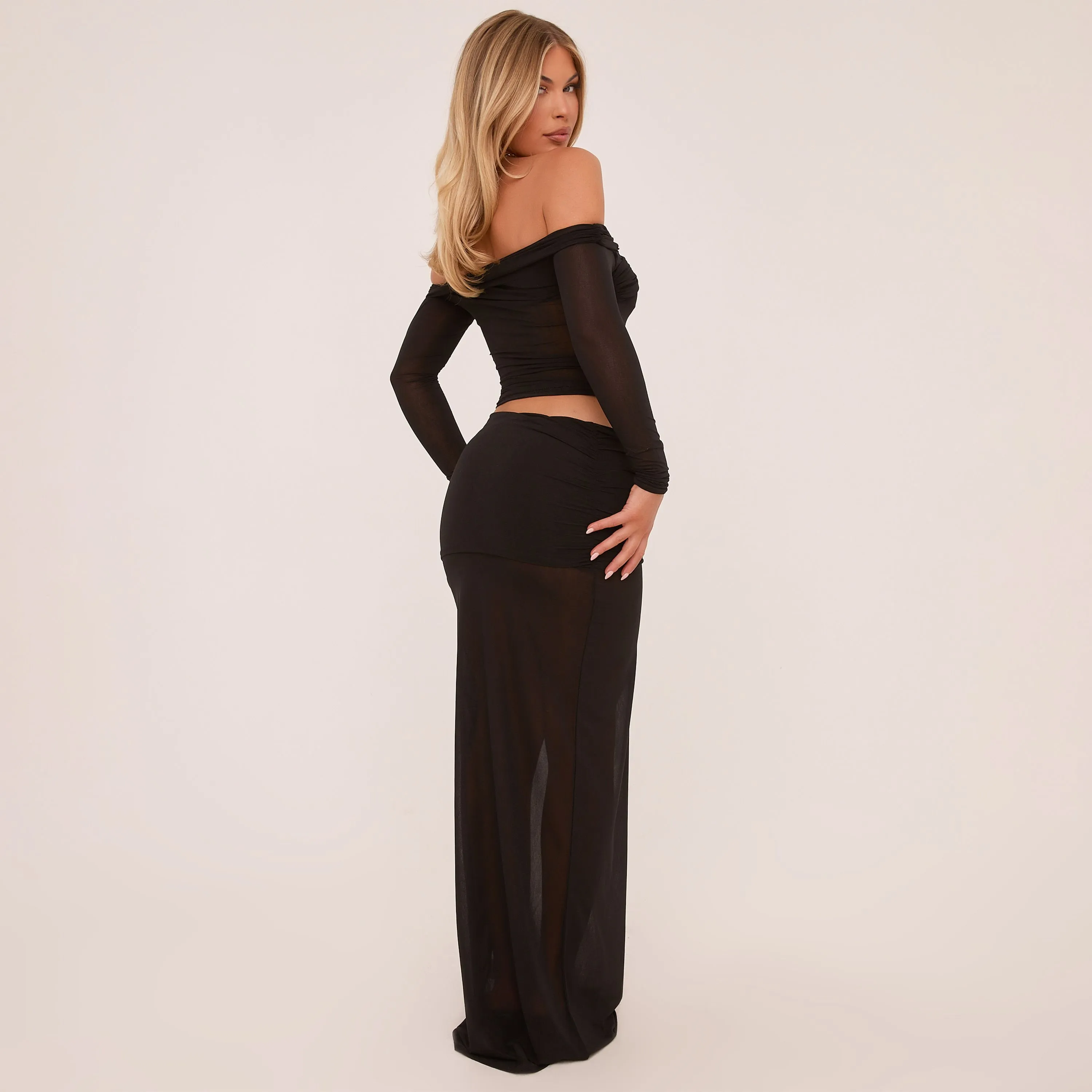 Low Rise Ruched Maxi Skirt In Black