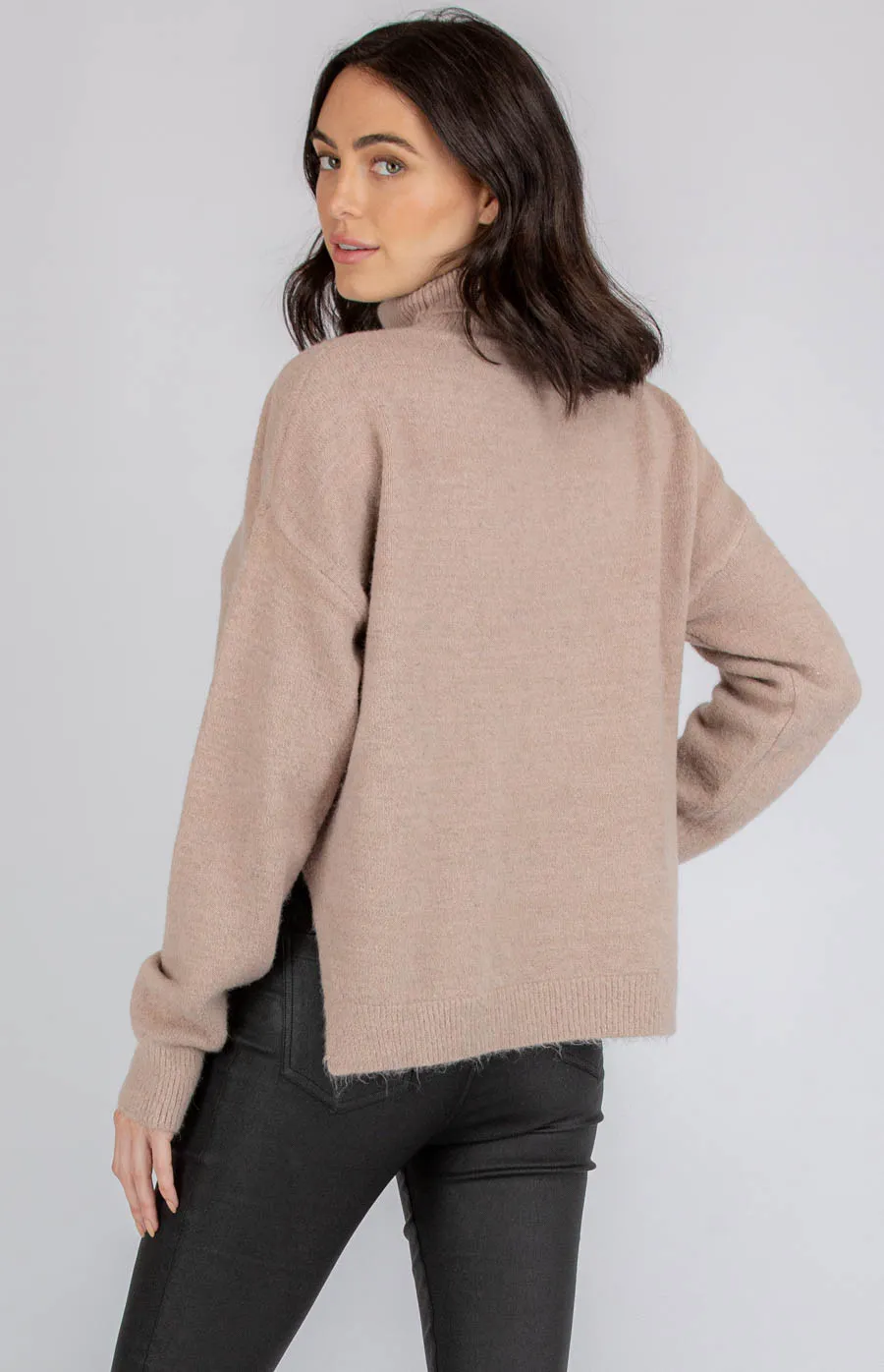 Turtleneck Soft Knit (AKN816)