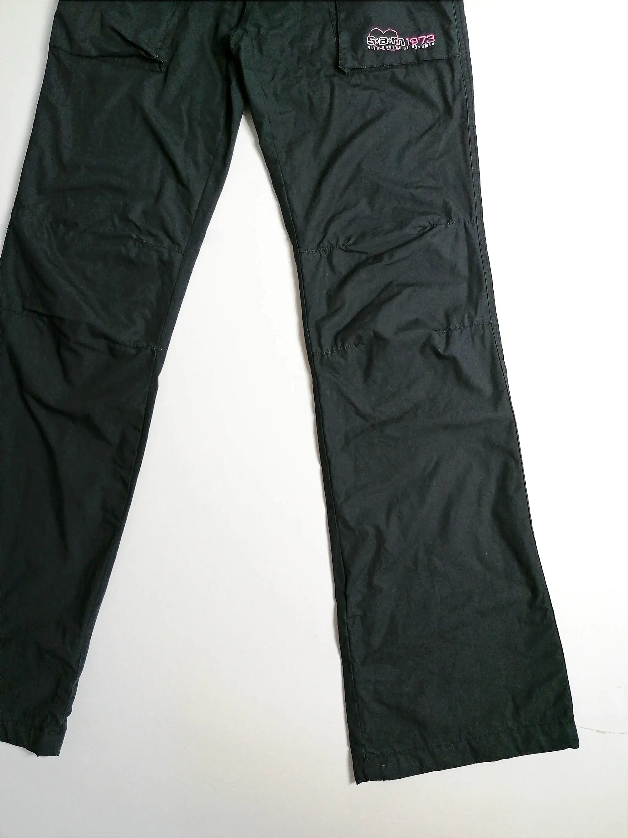 Y2K Soft Shell Low-Waist Flared Black Cargo Pants - size XS